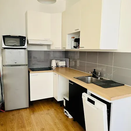 Apartment Maison 50 M2, A 5 Minutes De Paris Et Ideal Pour *