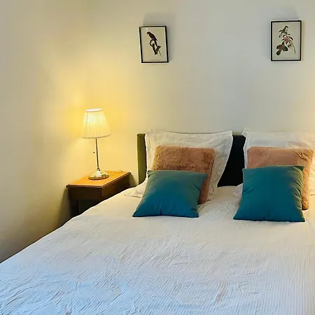 Maison 50 M2, A 5 Minutes De Paris Et Ideal Pour Apartment Montreuil (Seine-Saint-Denis)