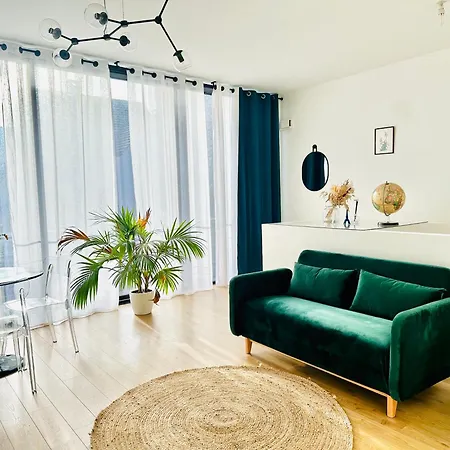 Maison 50 M2, A 5 Minutes De Paris Et Ideal Pour Apartment Montreuil (Seine-Saint-Denis)